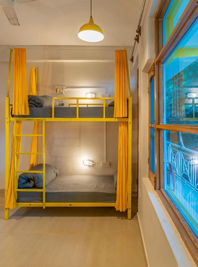 Whoopers Hostel Bir Exteriör bild